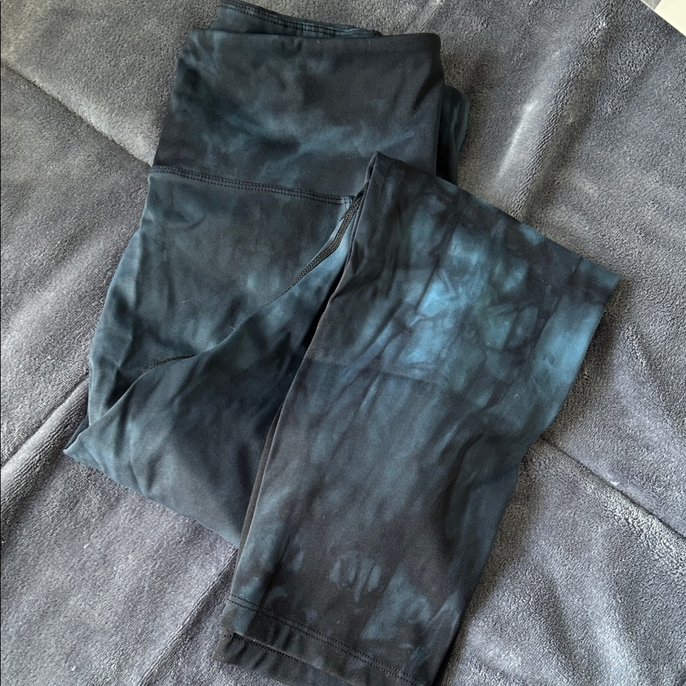 Born Primitive Black and Blue Leggings